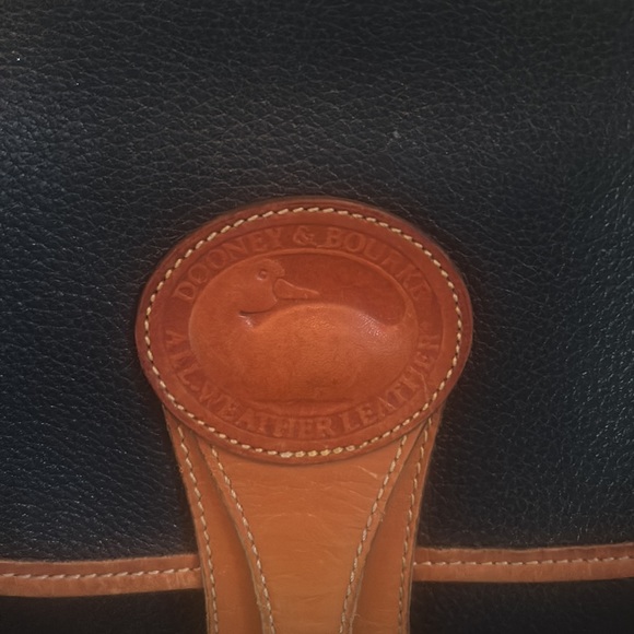 Dooney & Bourke Vintage Essex Navy All Weather Leather Shoulder Bag - Picture 2 of 16